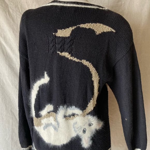 Festive Black Sweater with Cat and Santa Hat Design - Picture 3 of 4